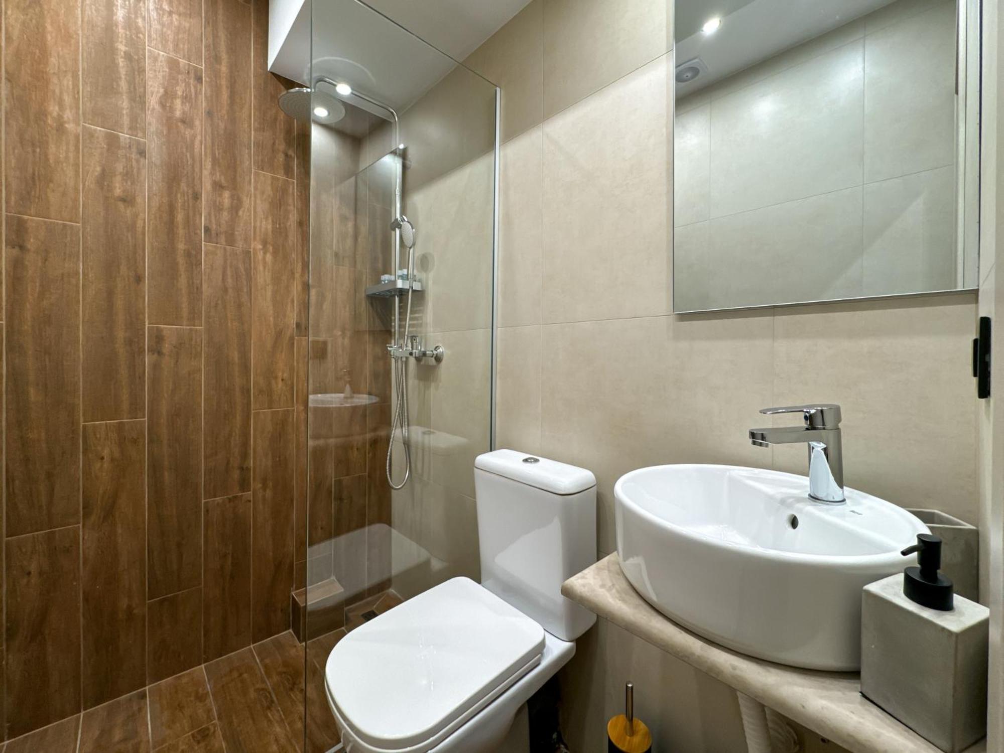 Bluekaravan Suite Thessaloniki Exterior foto